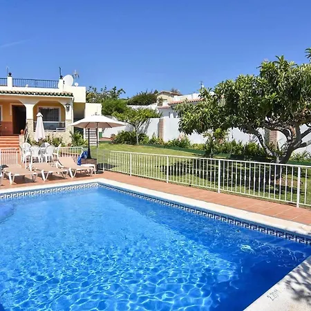Villa Lola